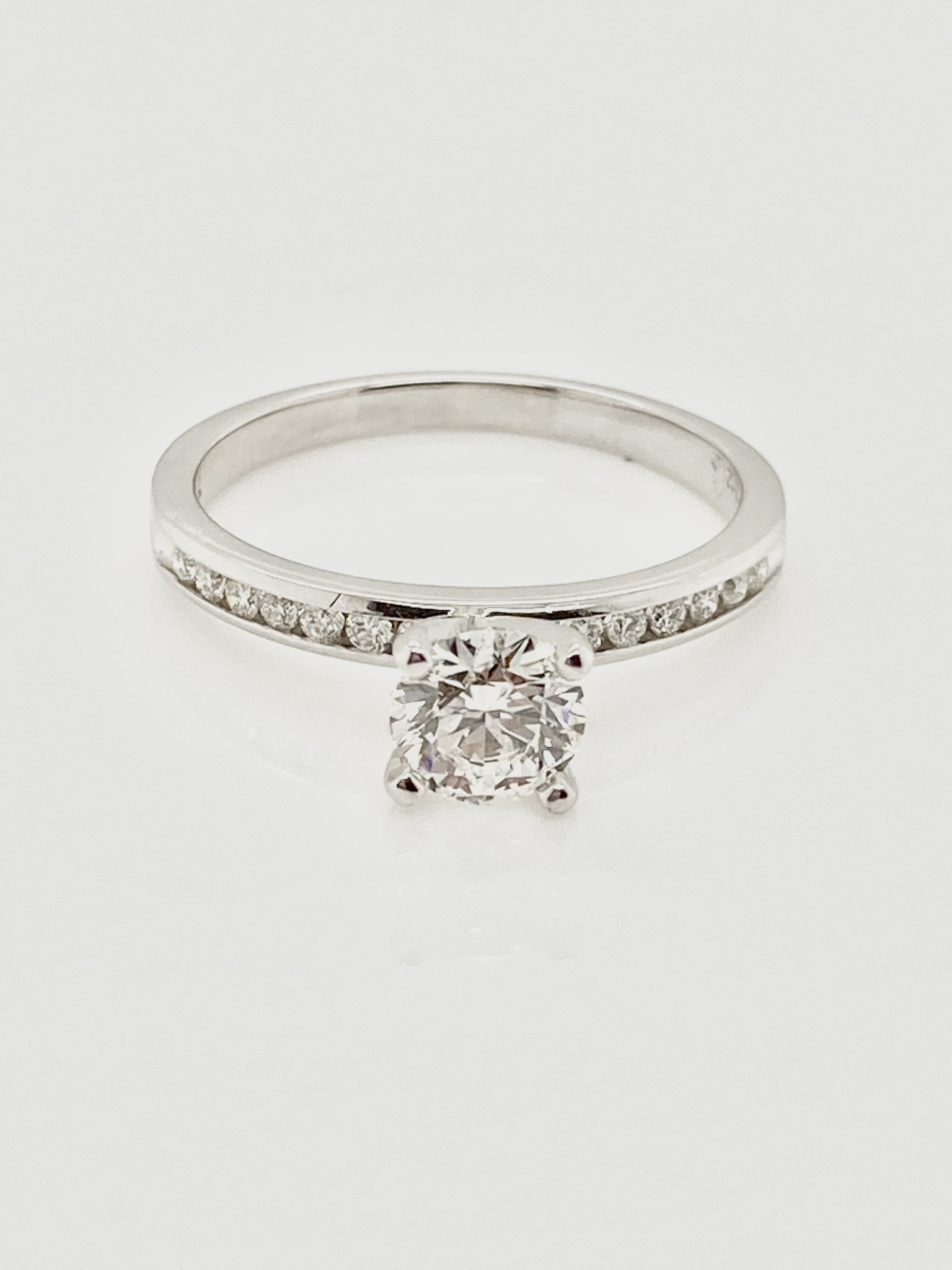 14White Gold Diamond Engagement Ring 0.54ct