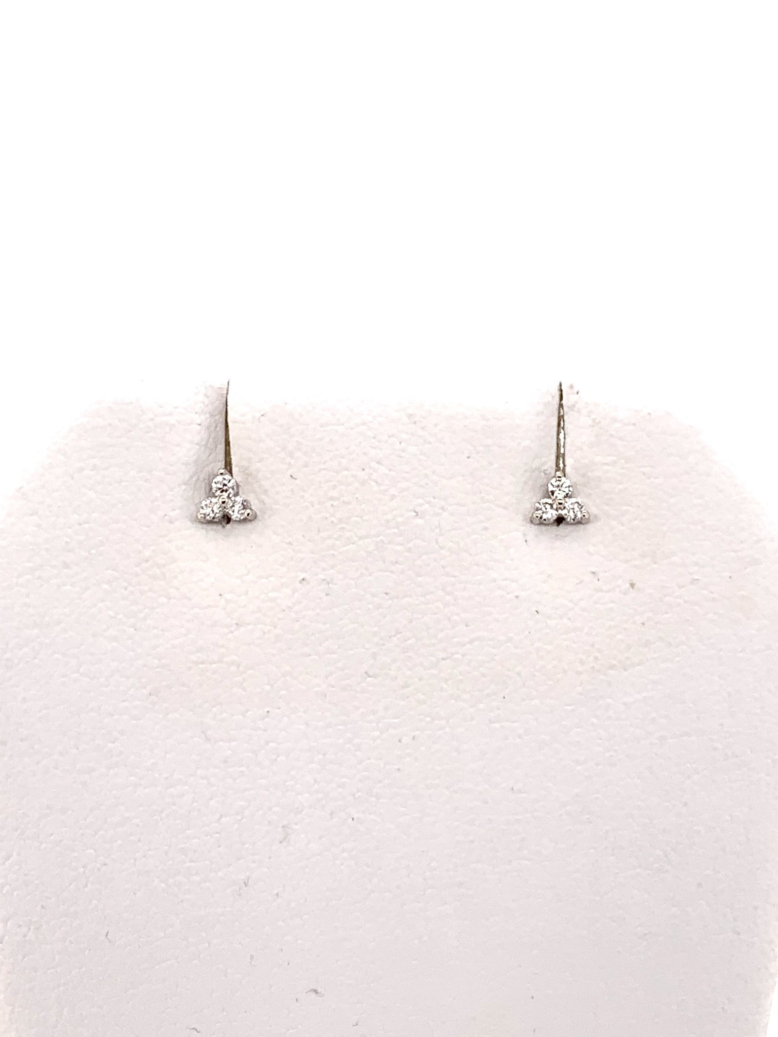 14K white gold 3-dia cluster earring studs