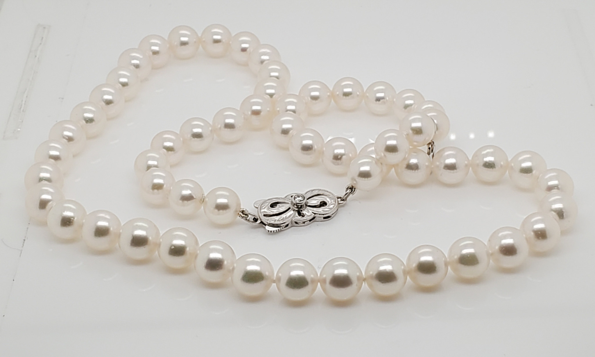 18K White Gold 18" Mikimoto White Pearl Strand