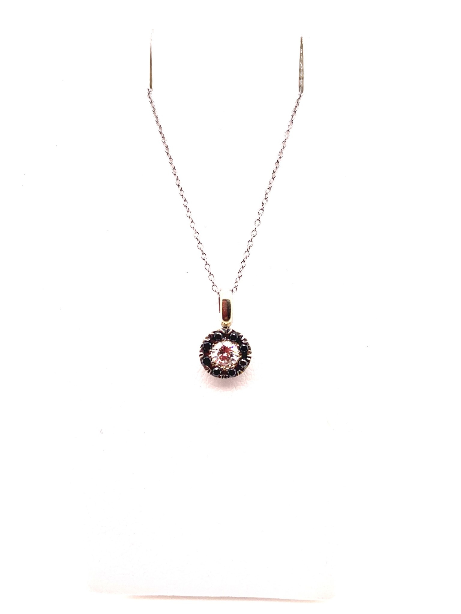 18K white gold 0.30ct diamond with 0.14ct black diamond halo pendant