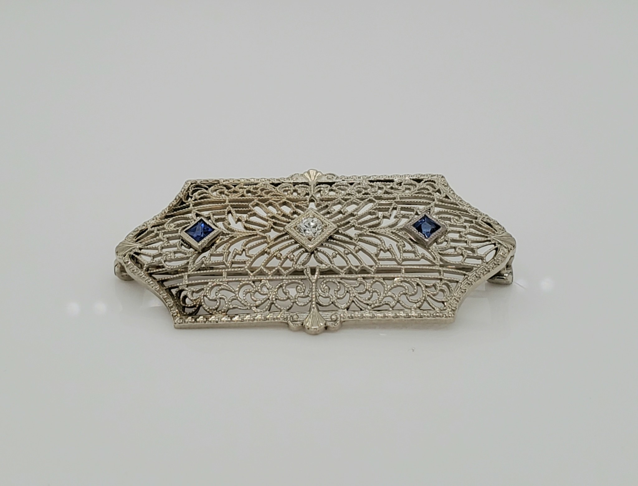 10KT WG Vintage Sapphire & Diamond Brooch