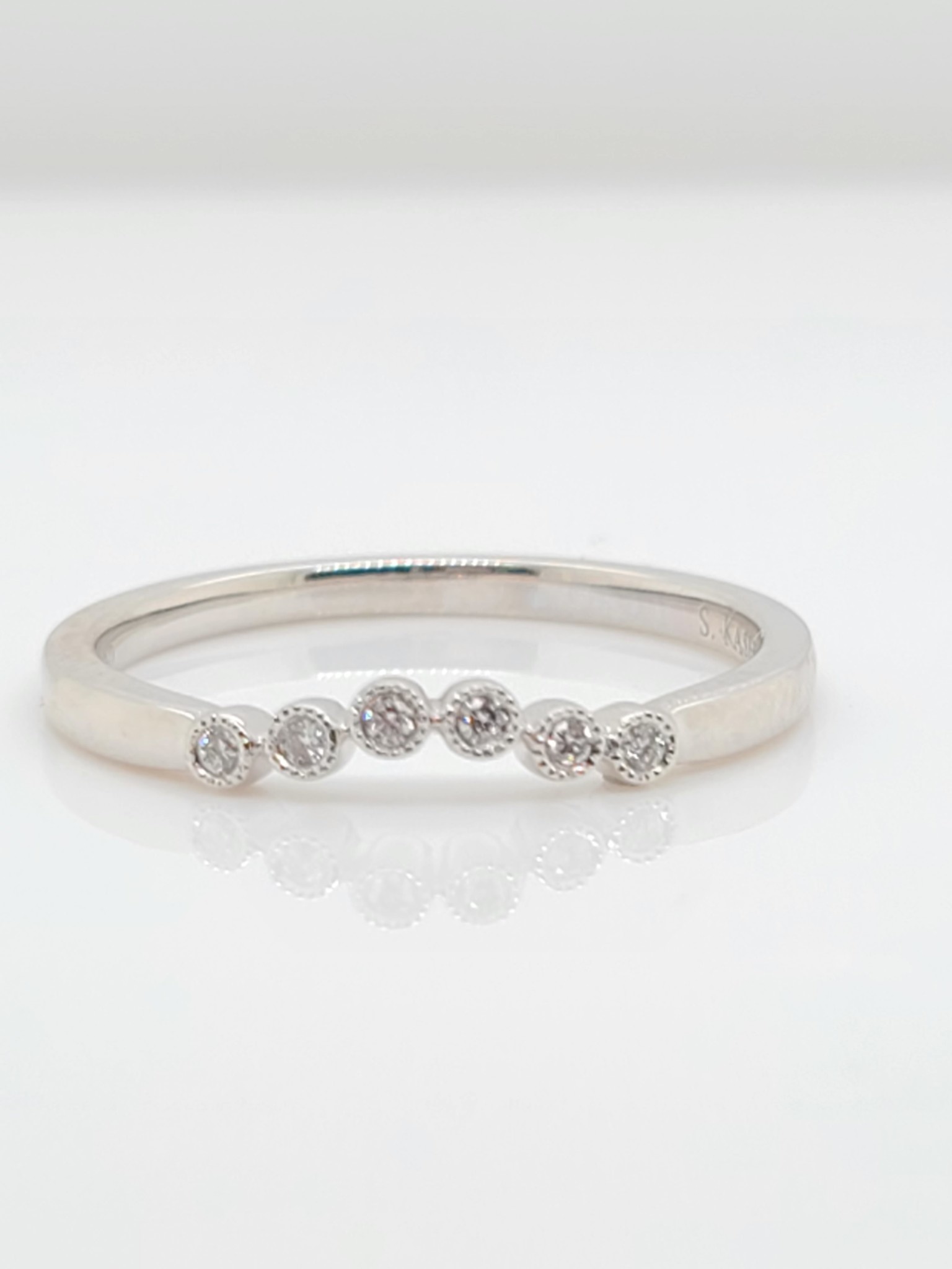 14KT White Gold Diamond Contour Band 0.05 CTW 14KT White Gold Diamond Contour Band 0.05 CTW