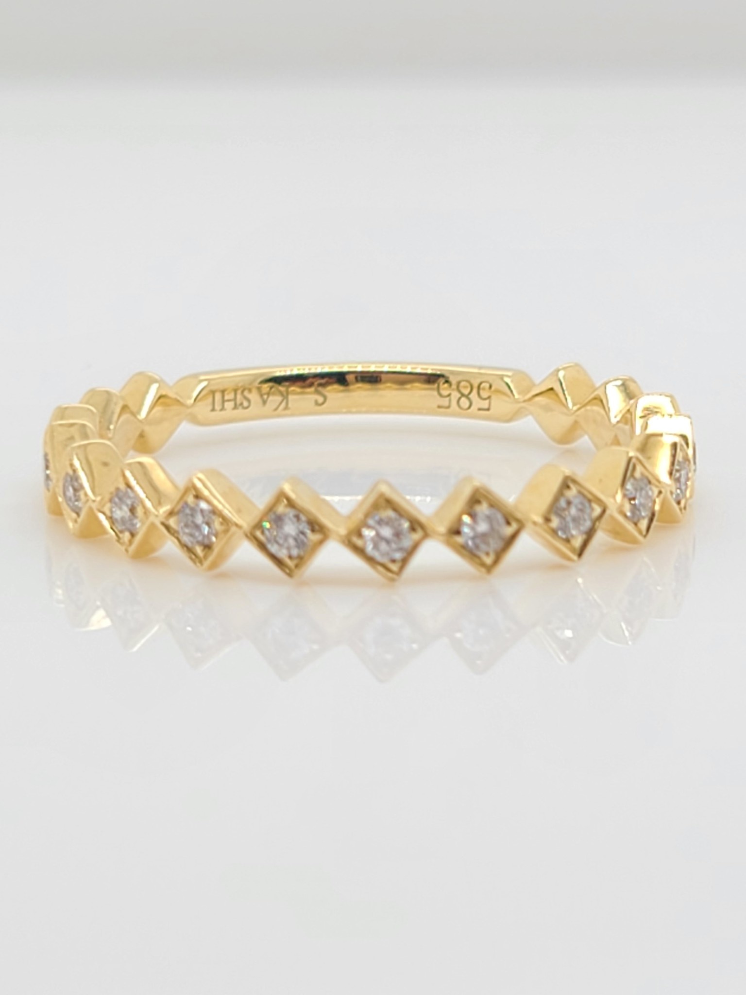14KT Yellow Gold Princess Diamond Band 0.14 CTW 14KT Yellow Gold Princess Diamond Band 0.14 CTW