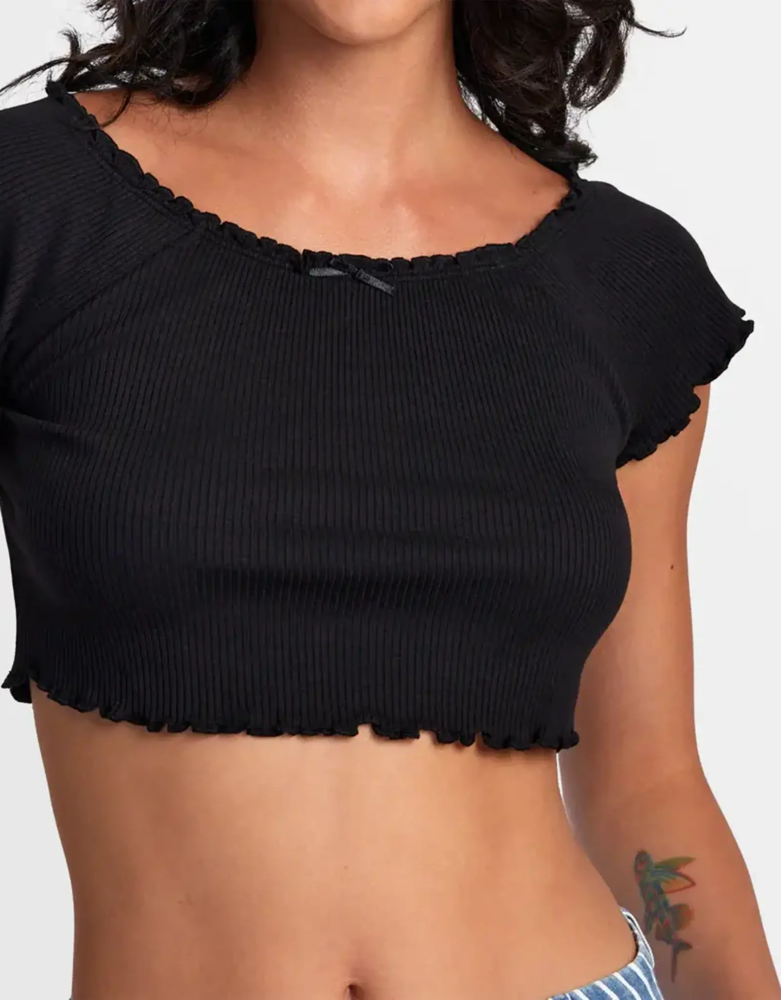 RVCA DELILAH OFF-THE-SHOULDER CROP TOP