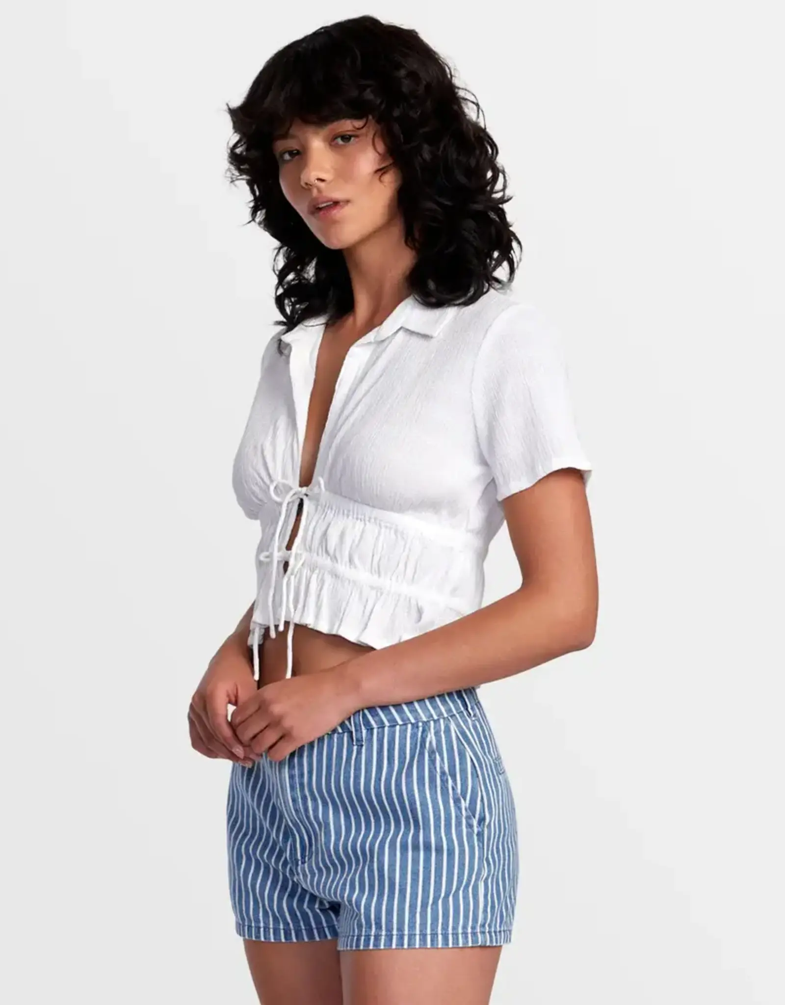 RVCA HARPER FRONT TIE CROPPED TOP