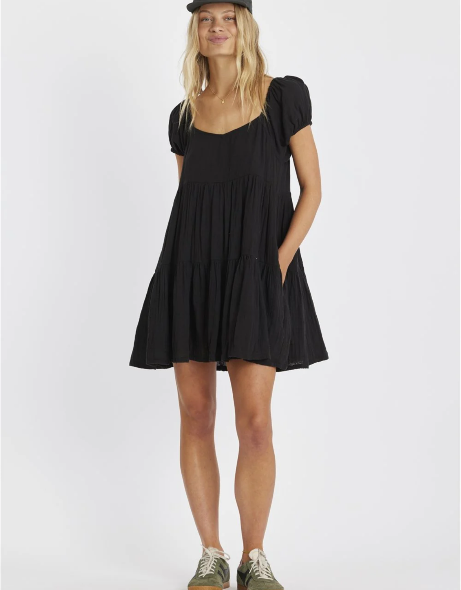 Sisstrevolution Surfer Breeze Short Sleeve Woven Dress