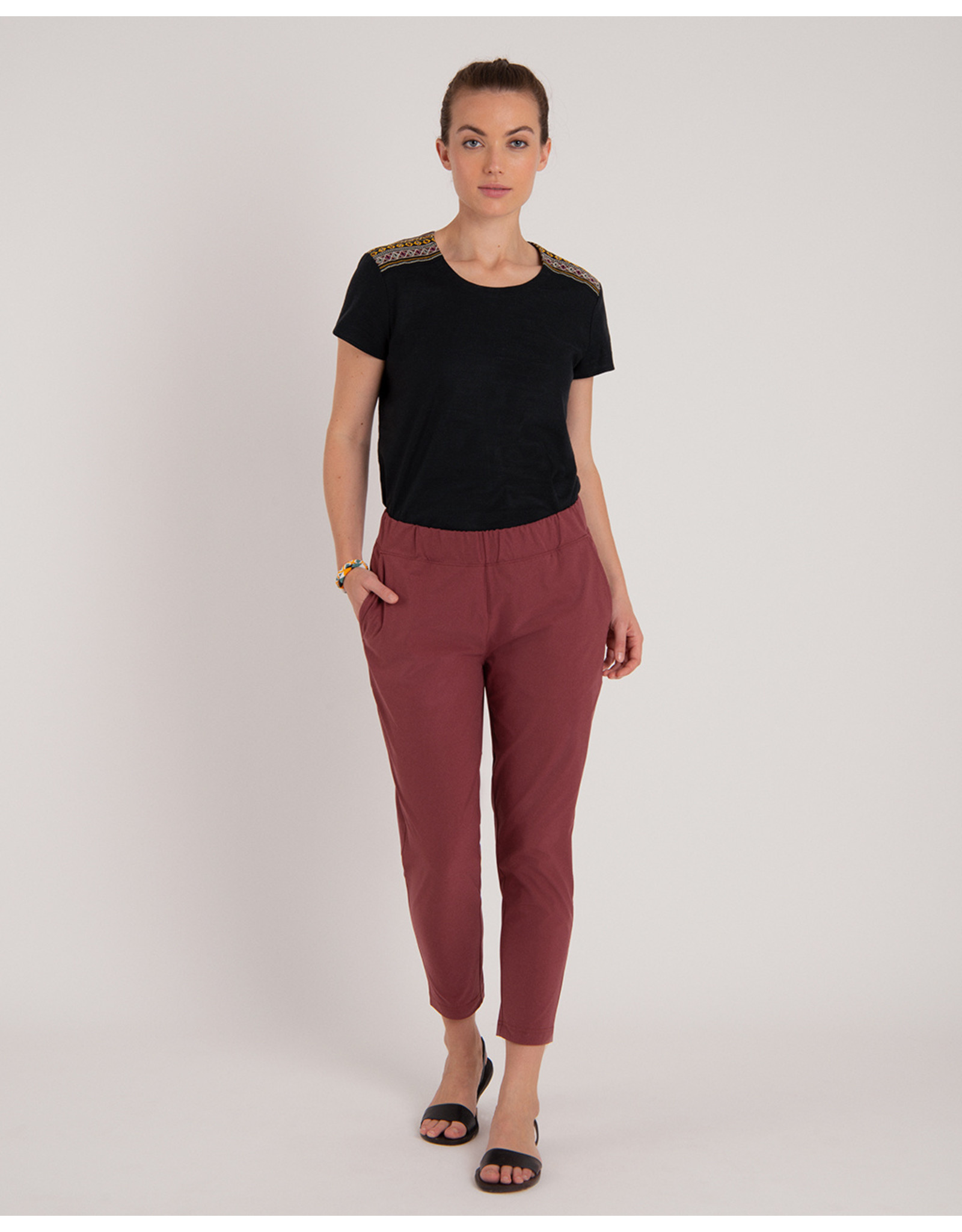 SHERPA WOMEN SAJILO CROPPED PANT