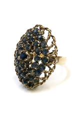 18K Gold Oval Ring with 31 Sapphires