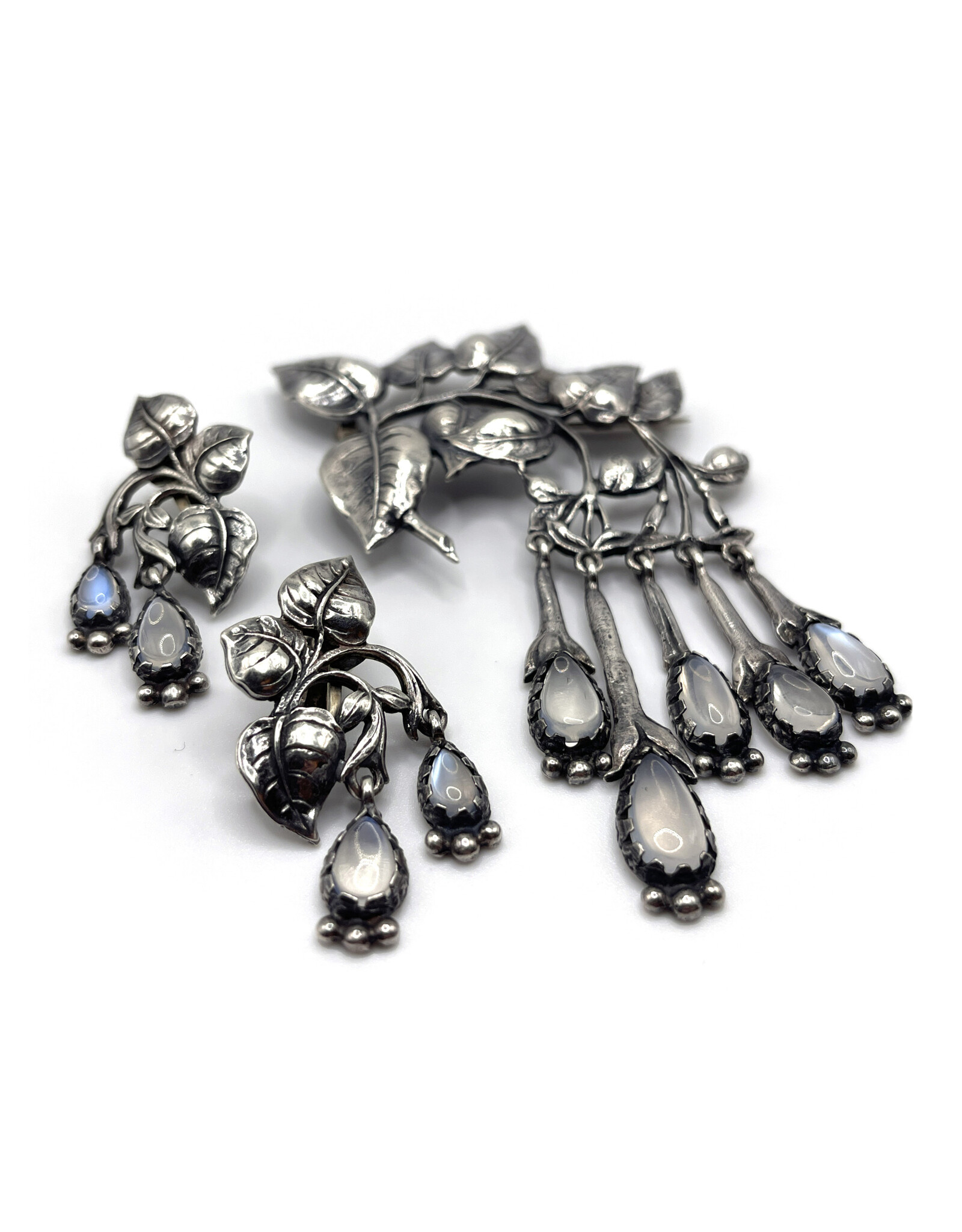 Cini Vintage Mid-Century Sterling Leaves & Moonstone Teardrops Clip-On Earrings & Brooch Demiparure by Guglielmo Cini