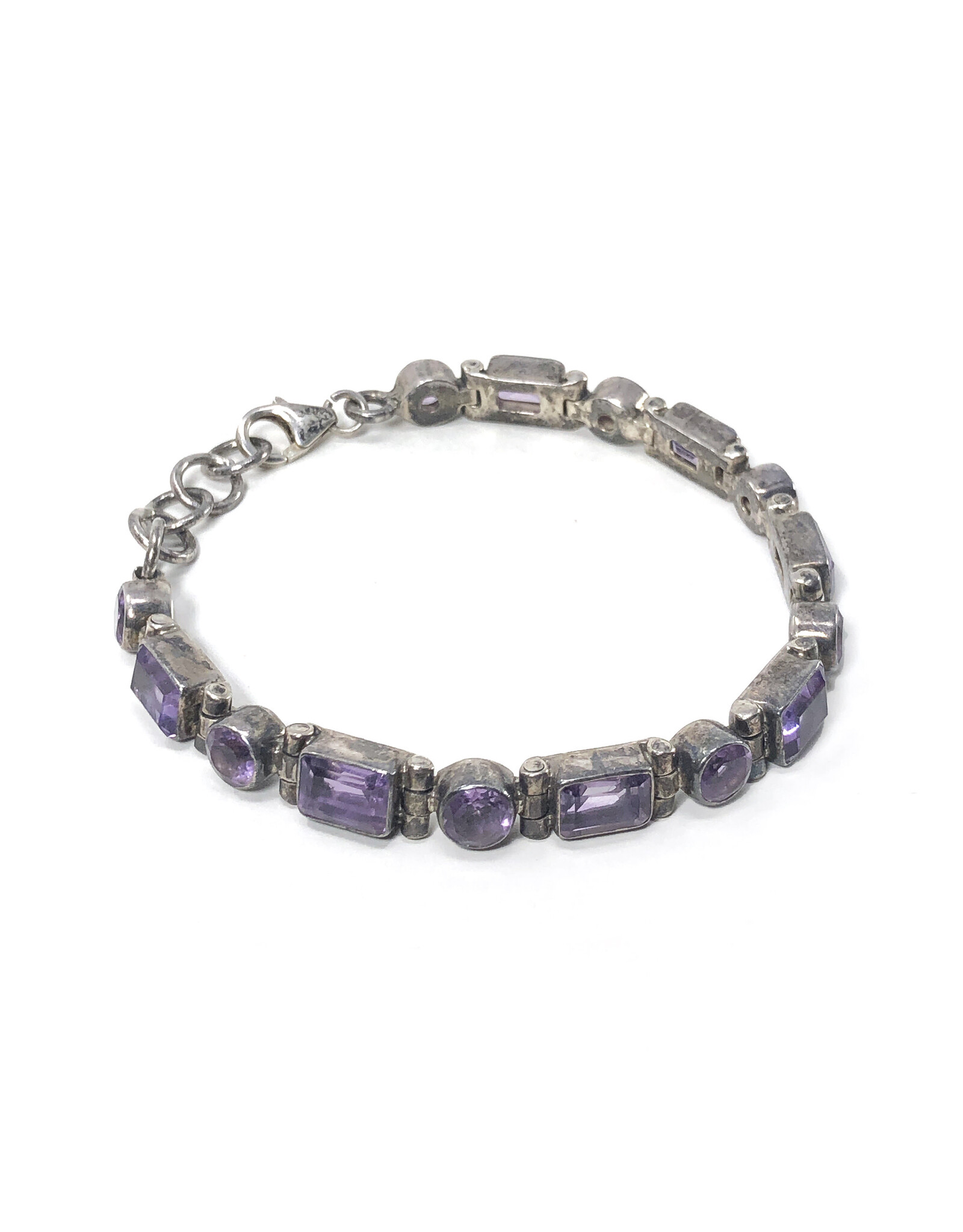 Sterling Link Bracelet with 15 Amethysts of Alternating Cuts
