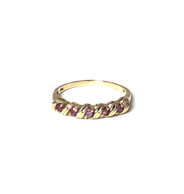 T&C 14K Gold Ring with Row of 5 Spinels & Scrollwork Motif