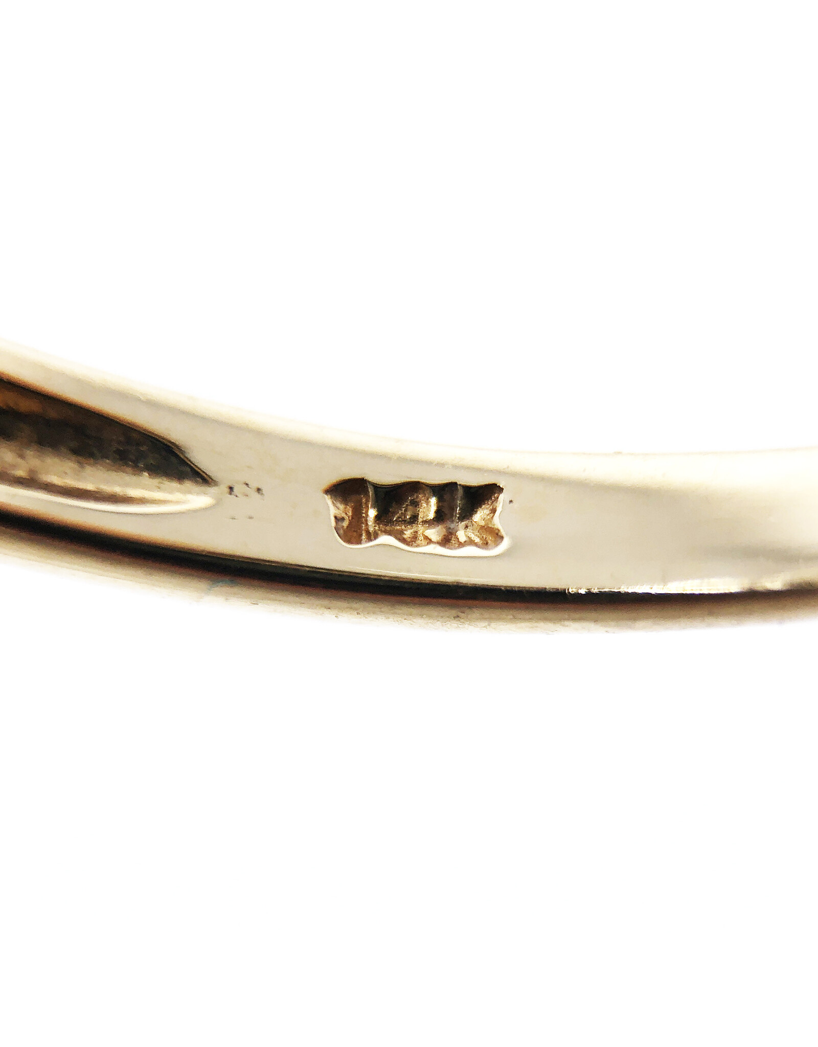 T&C 14K Gold Ring with Row of 5 Spinels & Scrollwork Motif