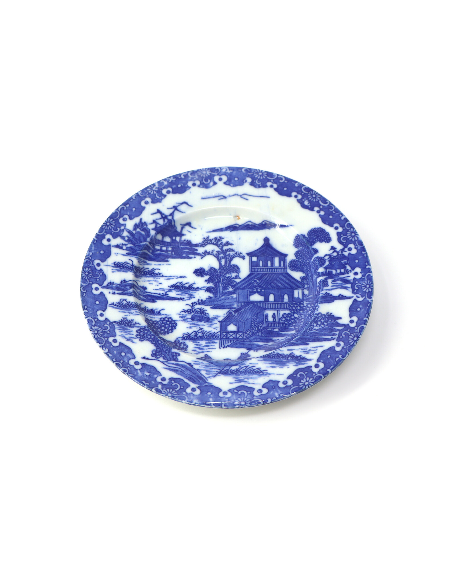 Small Vintage Blue Willow Porcelain Plate