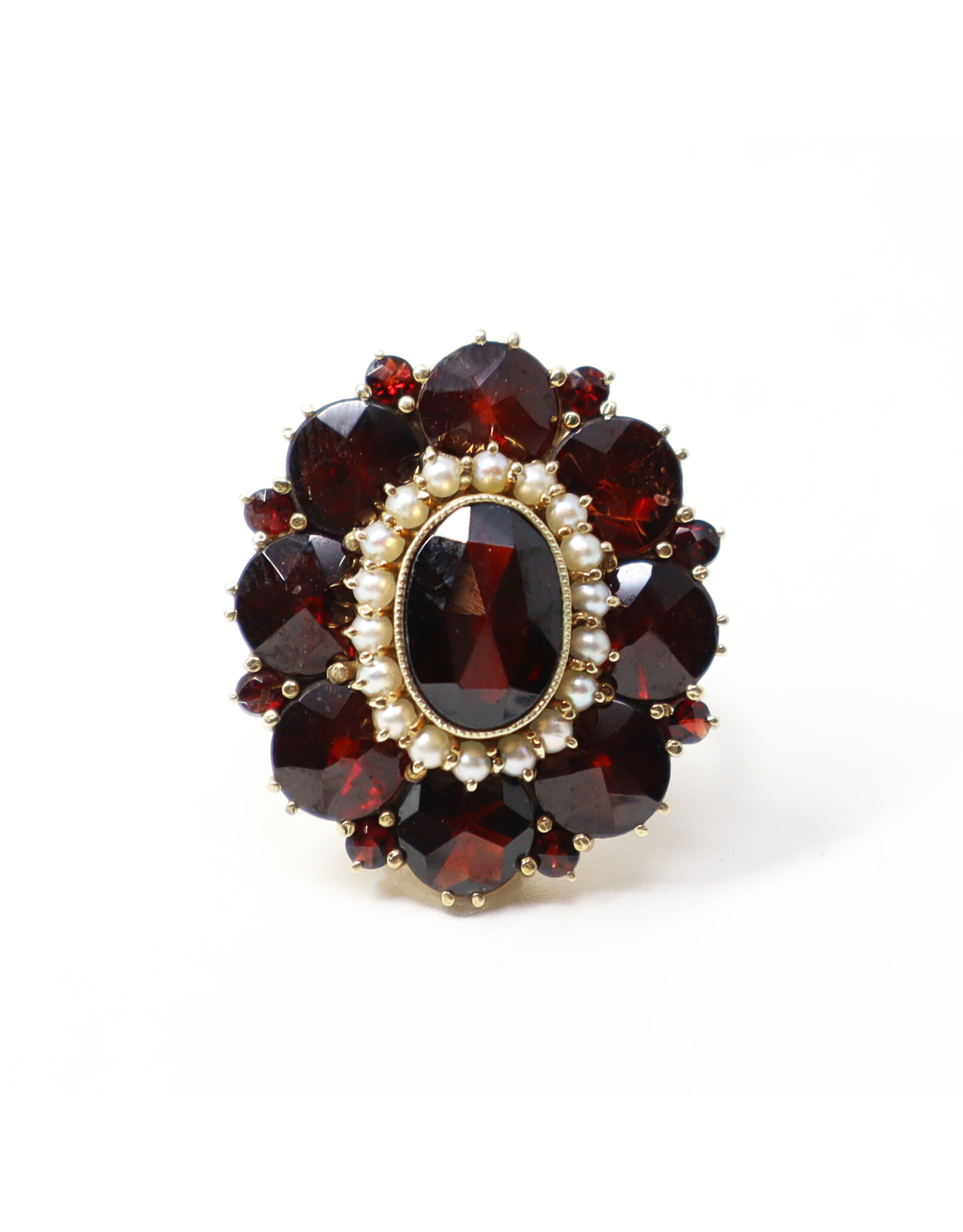 10K Gold Ring with Large Garnet Surrounded by Seed Pearls and Medium and Small Garnets
