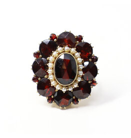 10K Gold Ring with Large Garnet Surrounded by Seed Pearls and Medium and Small Garnets