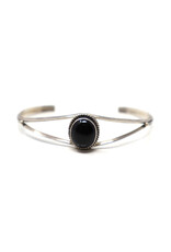 Onyx Cabochon Narrow Split-Shank Sterling Navajo Bracelet with Cord Motif