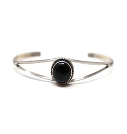 Onyx Cabochon Narrow Split-Shank Sterling Navajo Bracelet with Cord Motif