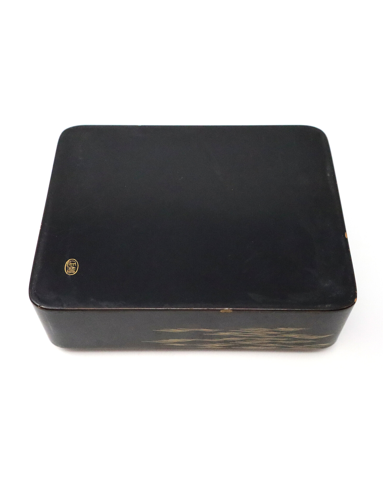 Small Vintage Maki-e Box with Landscape of Uji River and Byodo-In Temple