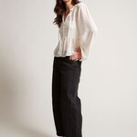 RD Style Blouse avec Volant - Cream