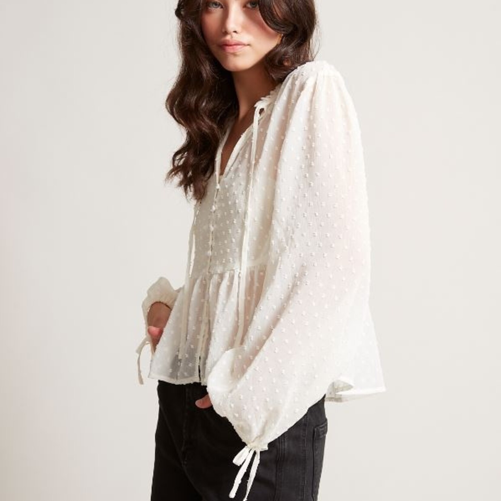 RD Style Blouse avec Volant - Cream