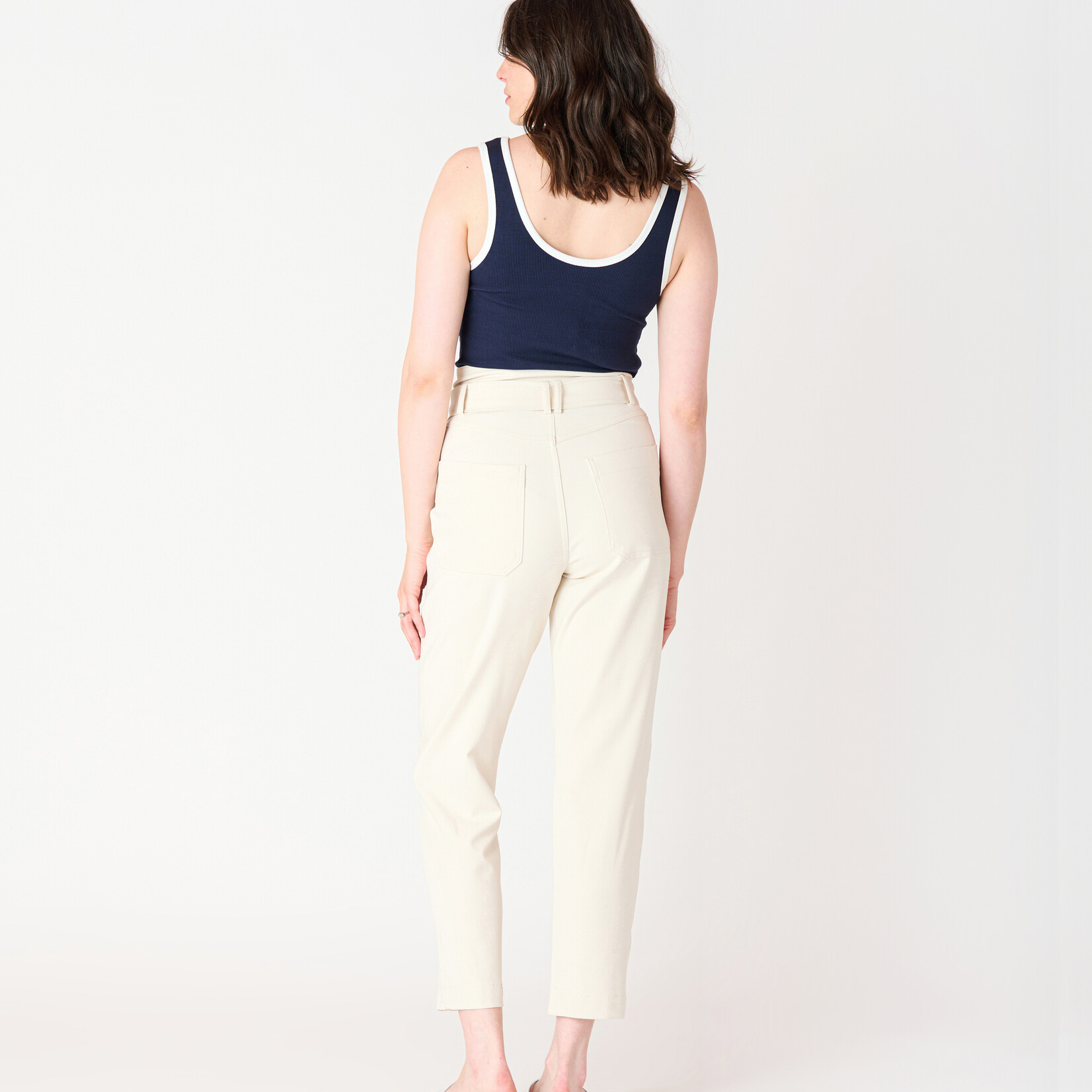 Black Tape Pantalon ceinturé à taille haute - Light sand