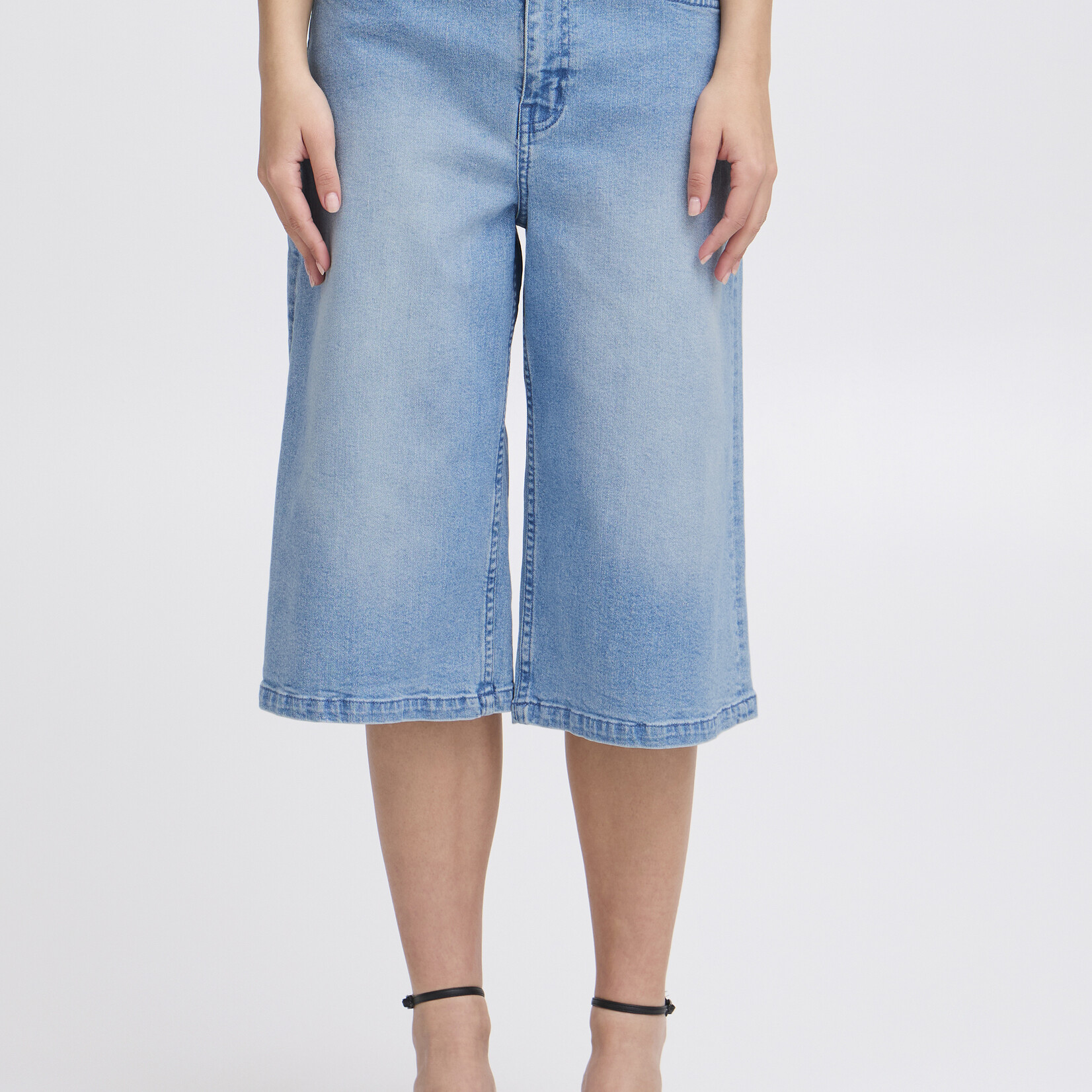 Ichi Short Cally  - Light Blue Washed