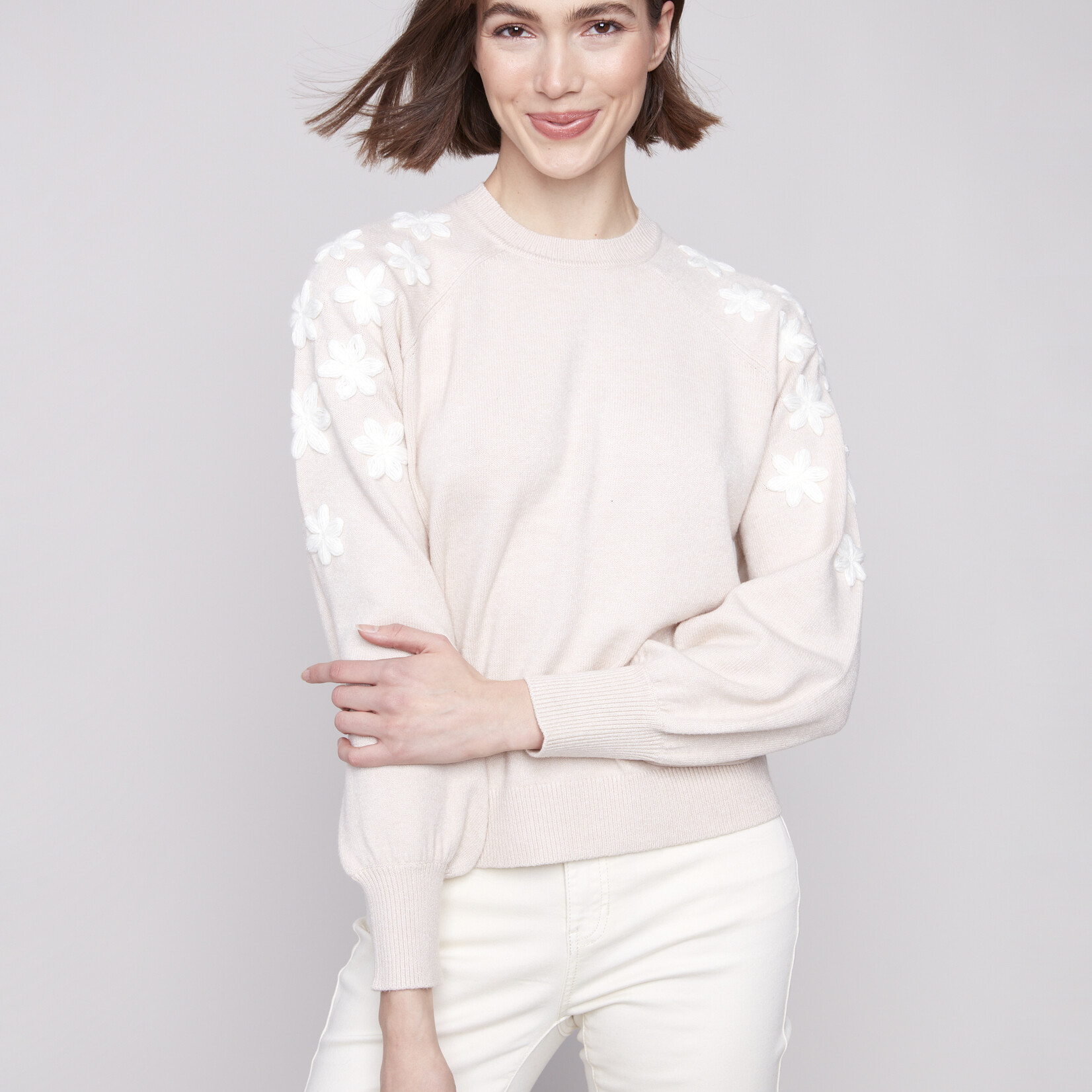 Charlie B Sweater C2850E  avec détails brodés - Avoine