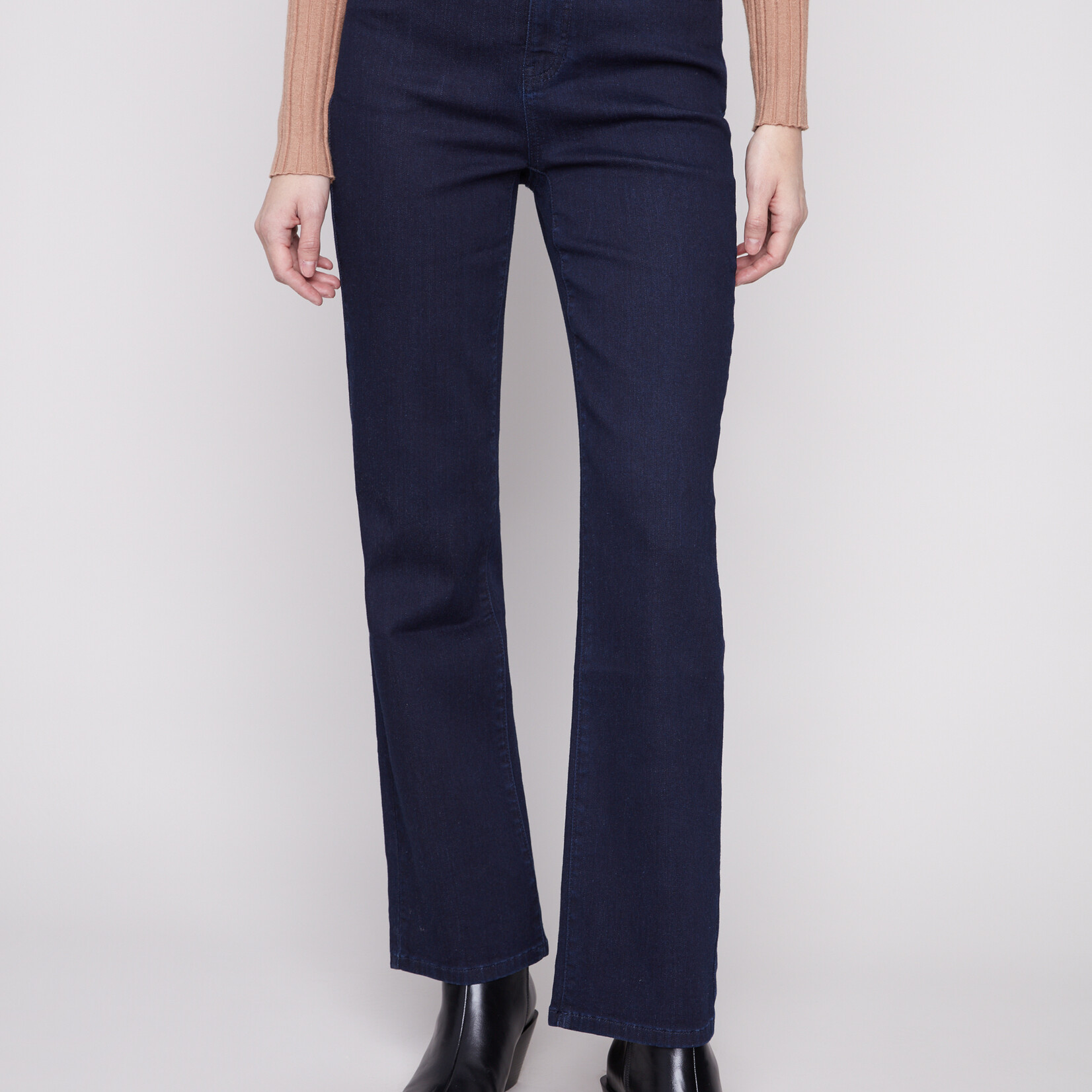 Charlie B Jeans C5584 à jambre droite - Bleu noir