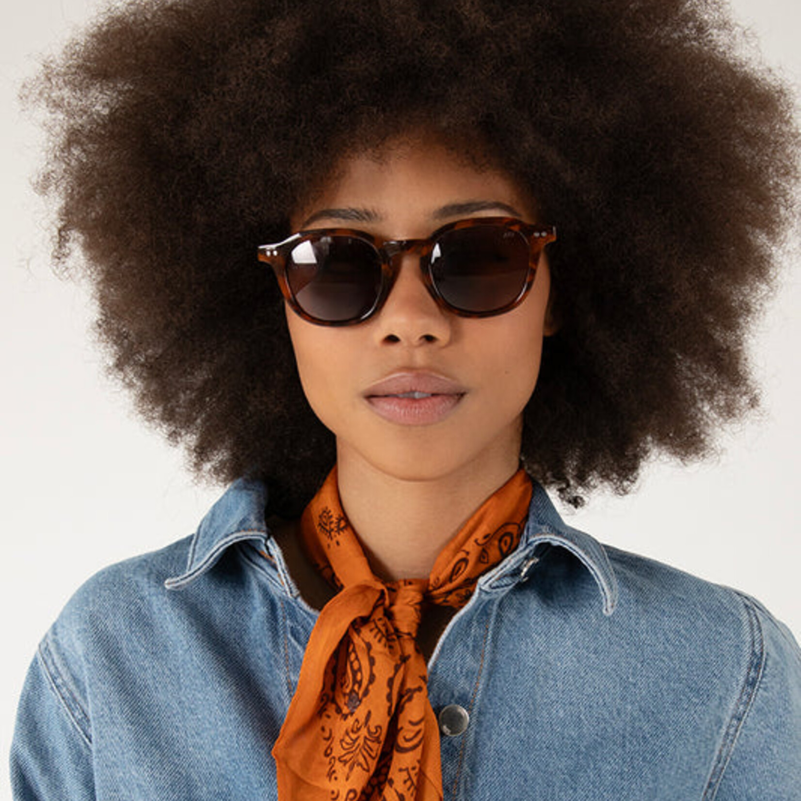 Matt & Nat Lunettes de soleil Nika rondes pliables - Tortoise