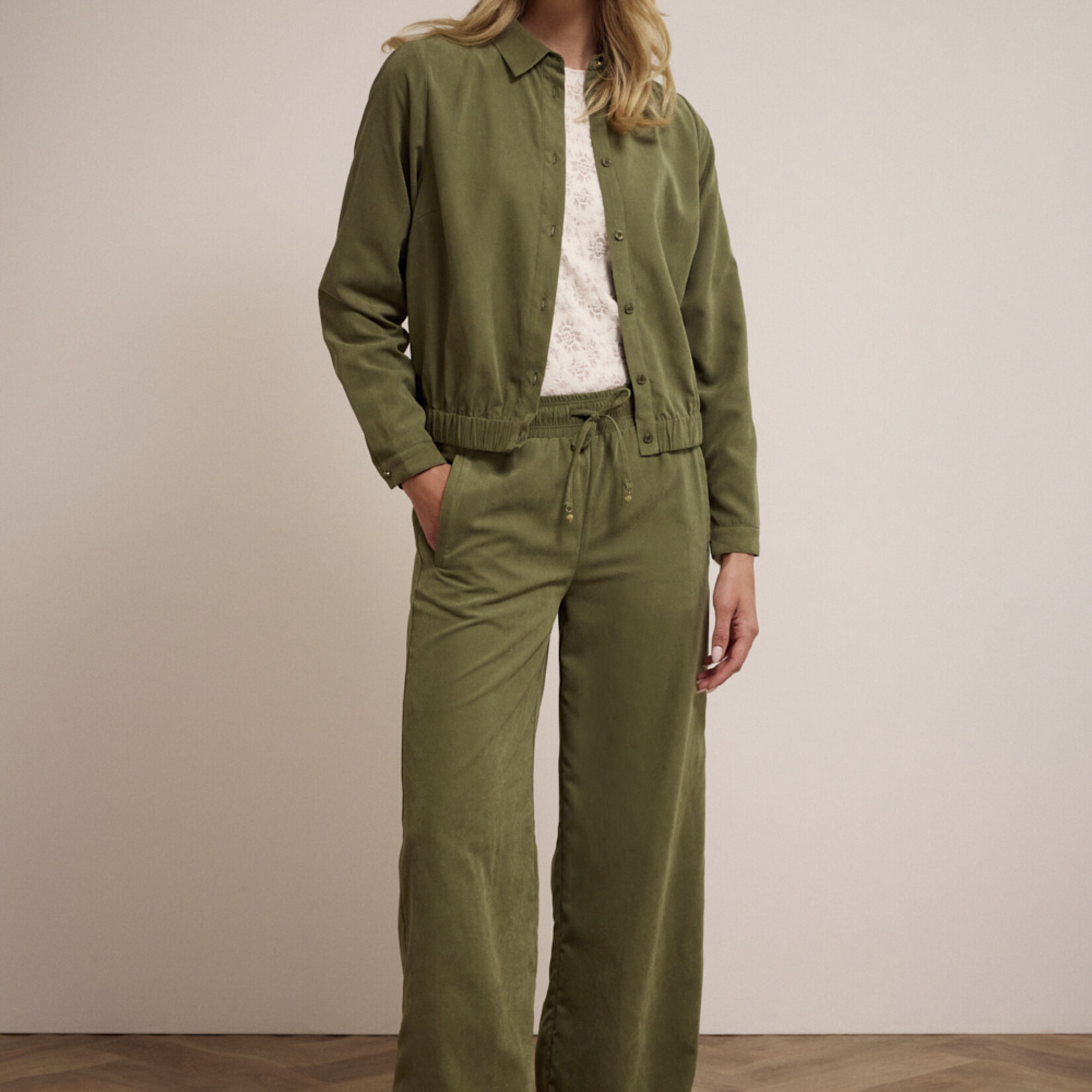 Tramontana Pantalon large à effet cupro - Moss