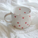 moi d'abord Tasse coeurs rouges minimaliste
