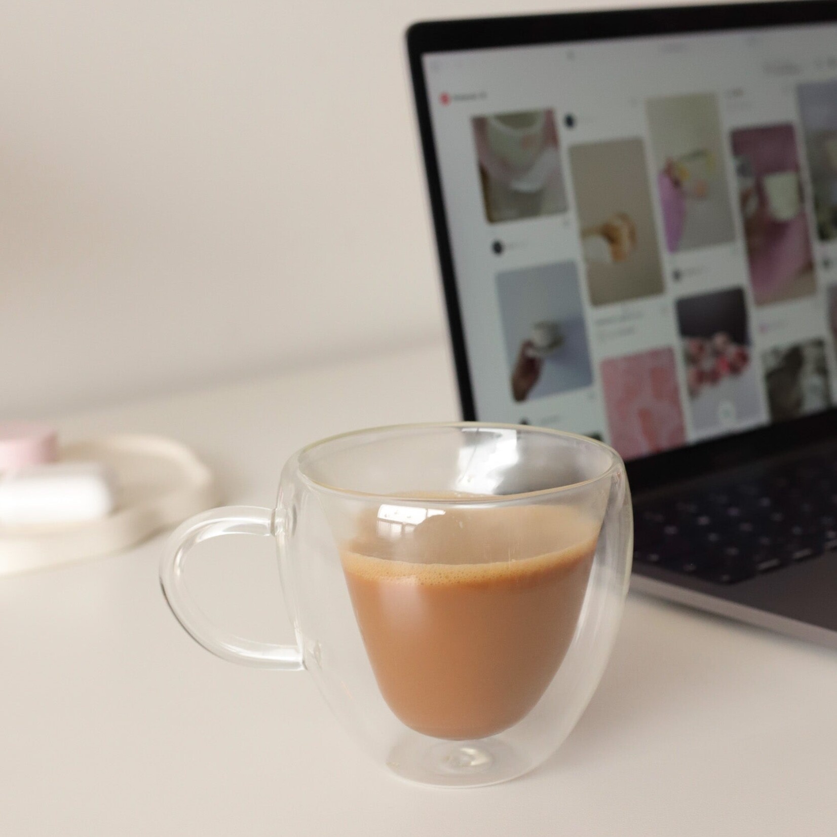 moi d'abord Tasse en verre en forme de coeur