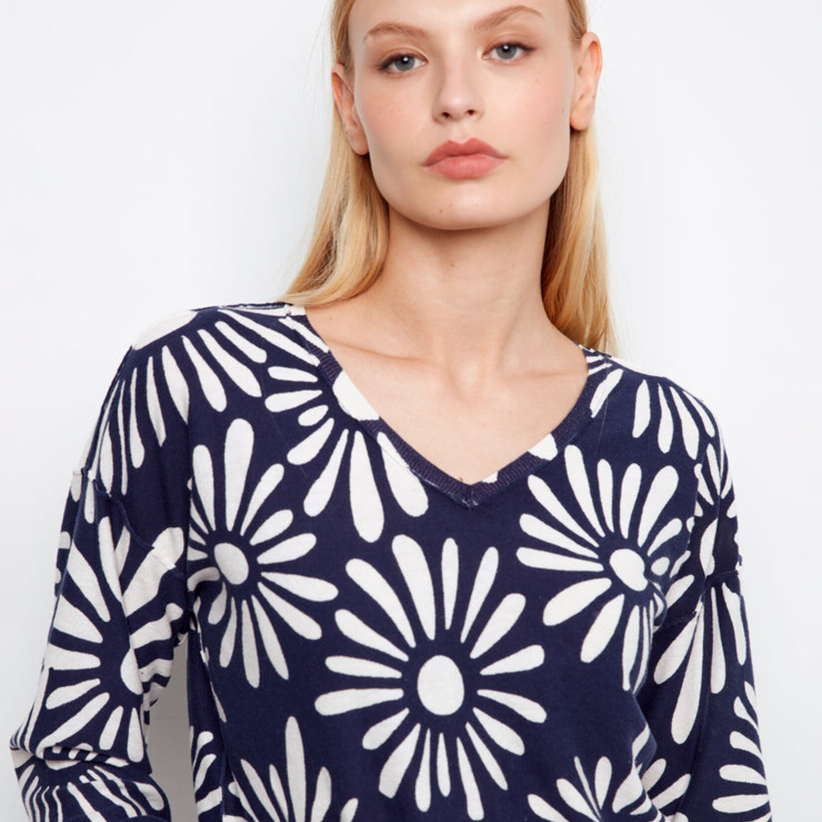 Charlie B Pull C2968 manche longue imprimé, réversible et col V - Nautique