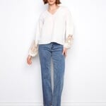 Charlie B Blouse C4703 manches longues en lin col en V - Blanc