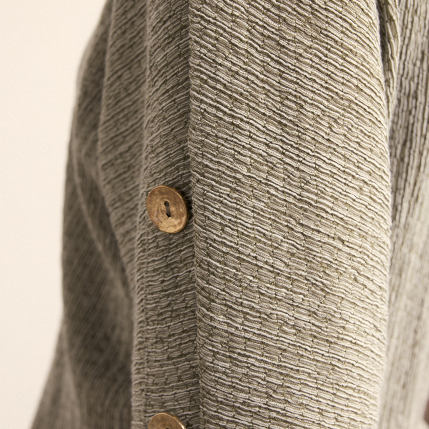 Tramontana Top E0219401 detail bouton - Aloe melange