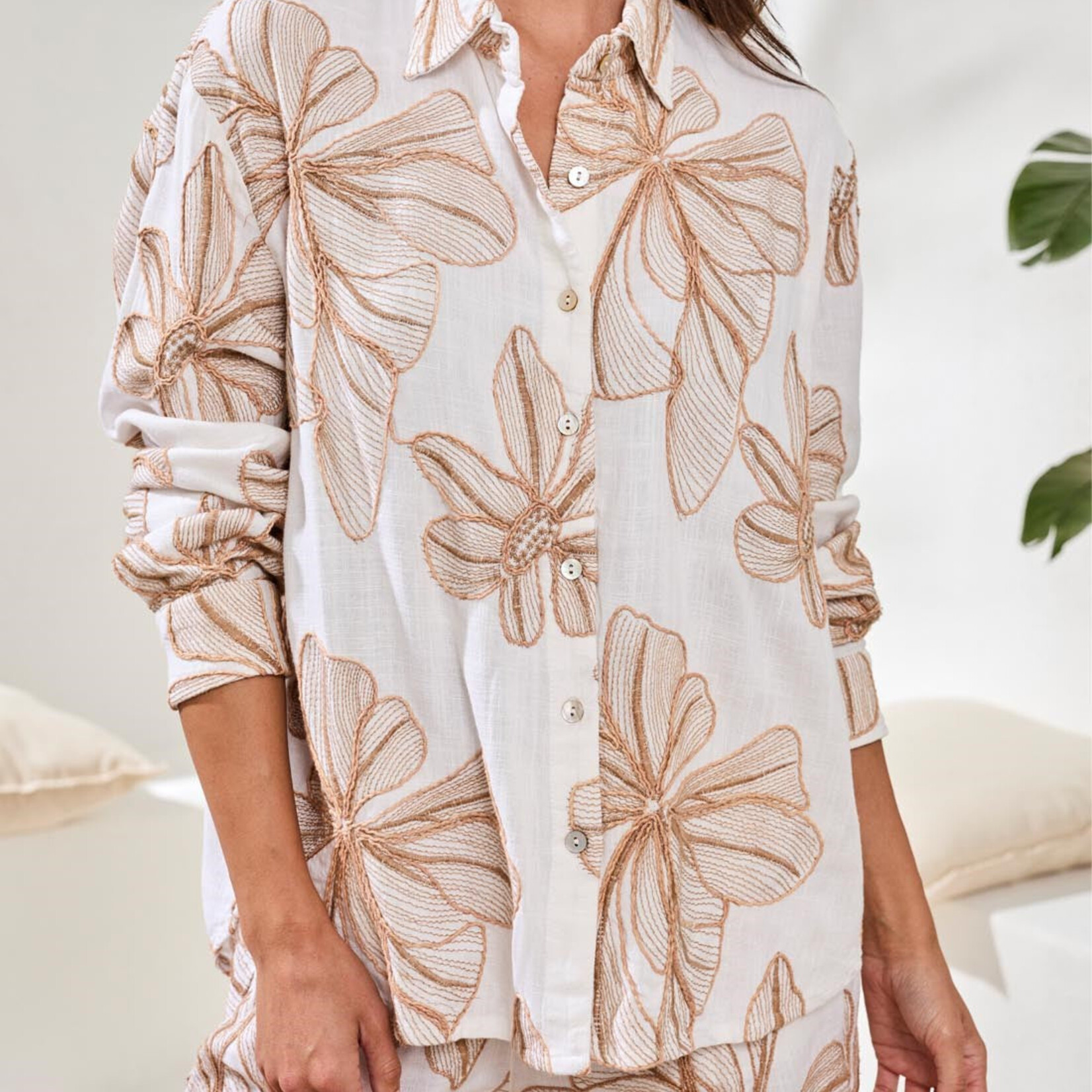 Blouse avec broderie - White