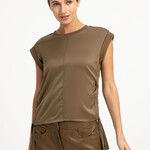Yaya Top sans manche satiné - Teak brown