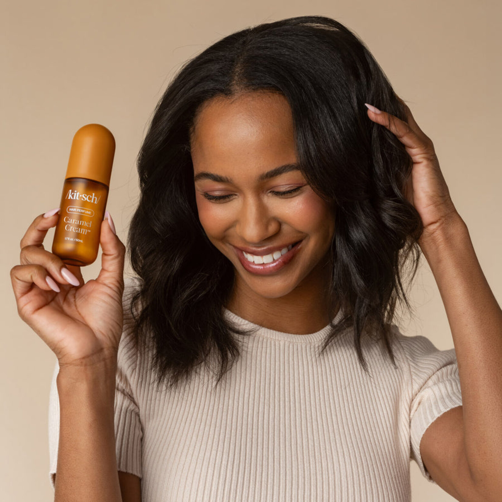 Kitsch Brume parfumée pour les cheveux et le corps - Crème caramel