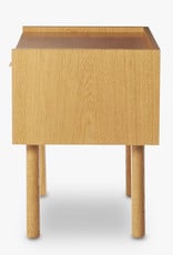 GE 430 bedside table by Hans J. Wegner | Lacquered oak | 1 drawer