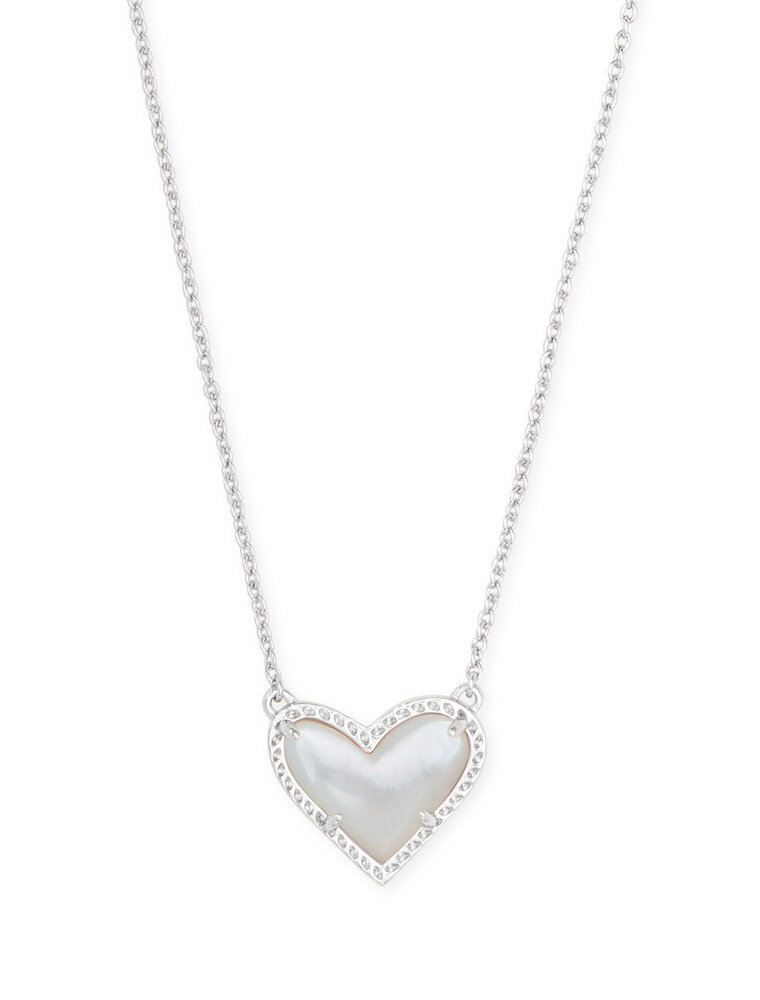 KENDRA SCOTT DESIGN Ari Heart Silver Pendant Necklace in Ivory Mother-of-Pearl