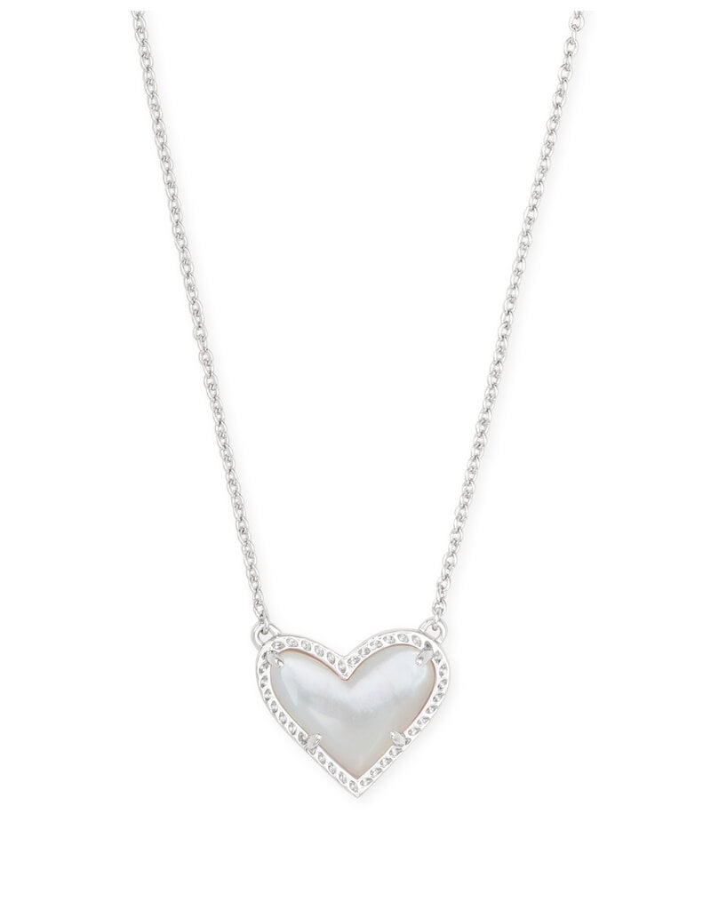 KENDRA SCOTT DESIGN Ari Heart Silver Pendant Necklace in Ivory Mother-of-Pearl