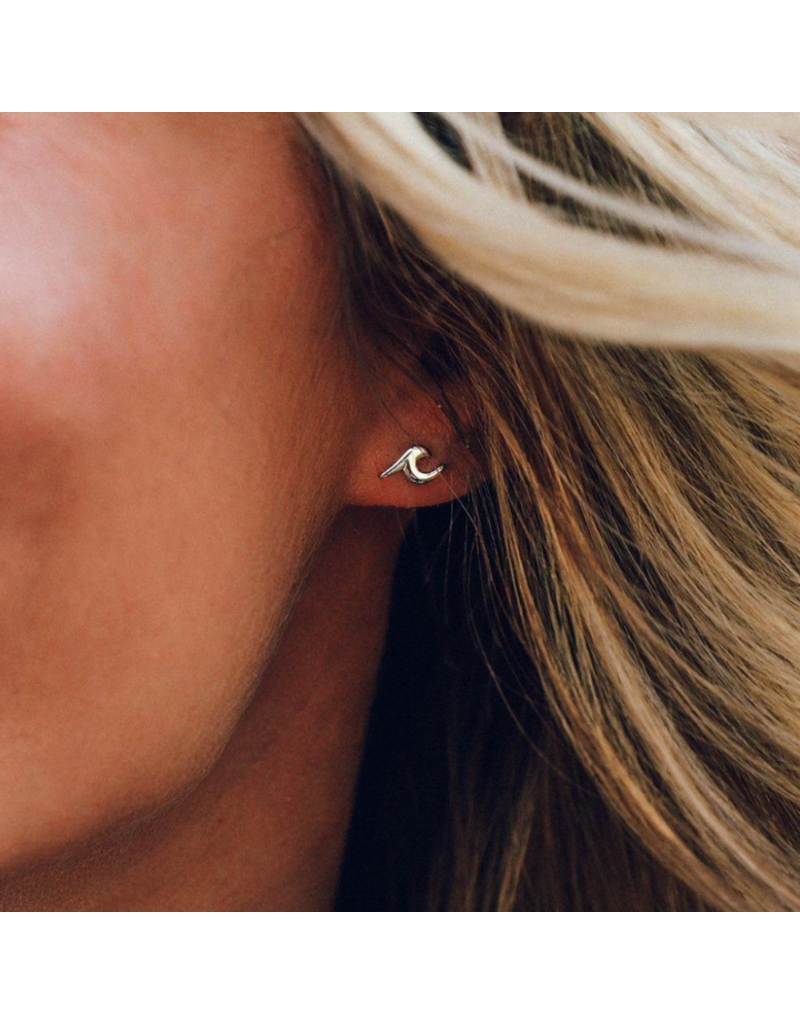 PURA VIDA Wave Stud Earrings in Silver
