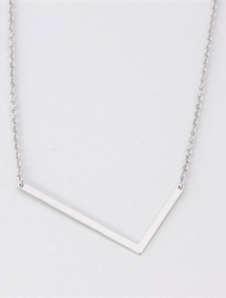 COOL & INTERESTING Medium Initial L Necklace