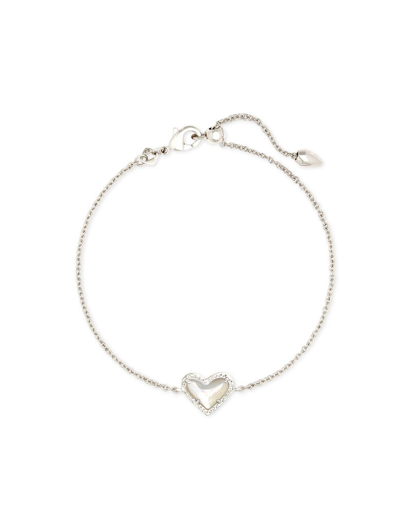 KENDRA SCOTT DESIGN Ari Heart Silver Chain Bracelet in Ivory Mother-of-Pearl