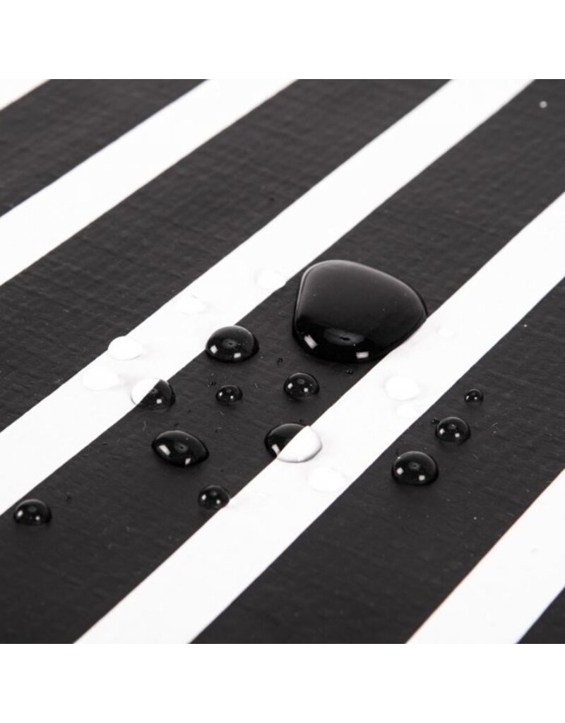 SCOUT Uptown Girl Pocket Tote Bag in Fleetwood Black