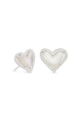 KENDRA SCOTT DESIGN Ari Heart Silver Stud Earrings in Ivory Mother-of-Pearl KENDRA SCOTT DESIGN Ari Heart Silver Stud Earrings in Ivory Mother-of-Pearl