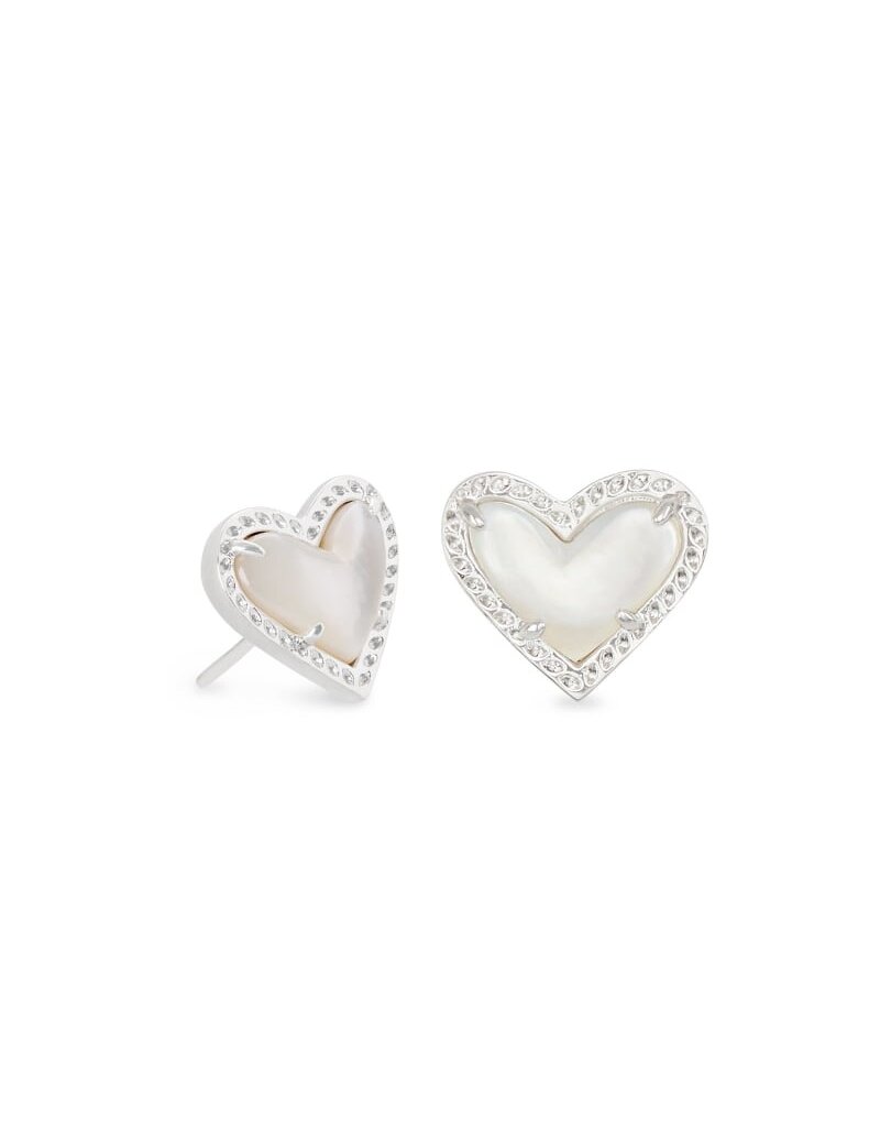 KENDRA SCOTT DESIGN Ari Heart Silver Stud Earrings in Ivory Mother-of-Pearl