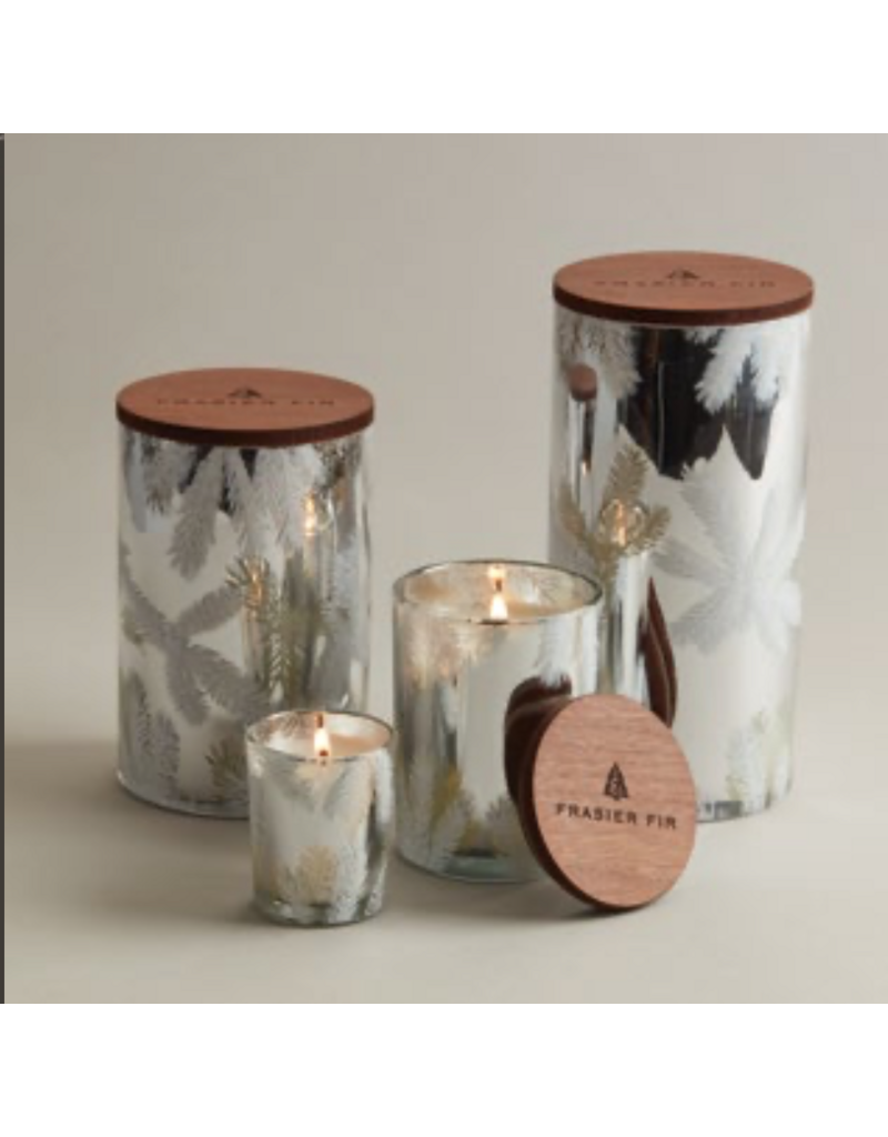 THYMES Statement Small Candle