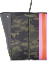 HAUTE SHORE Greyson Tote in Showoff