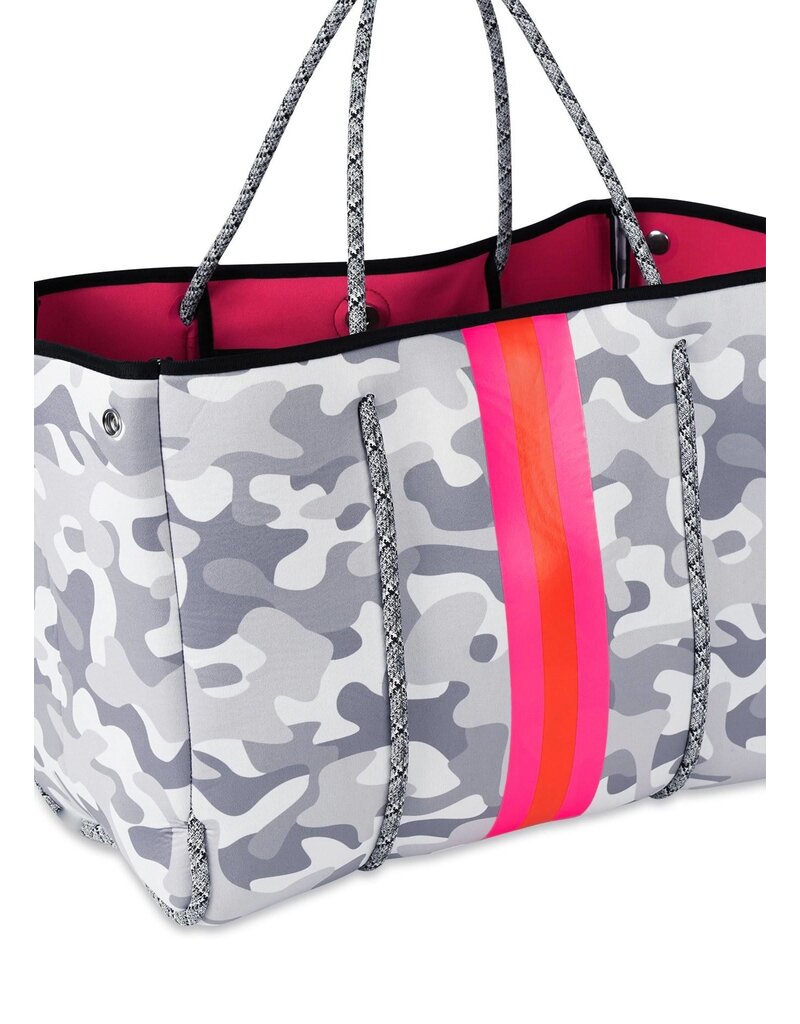 HAUTE SHORE Greyson Tote in Rise